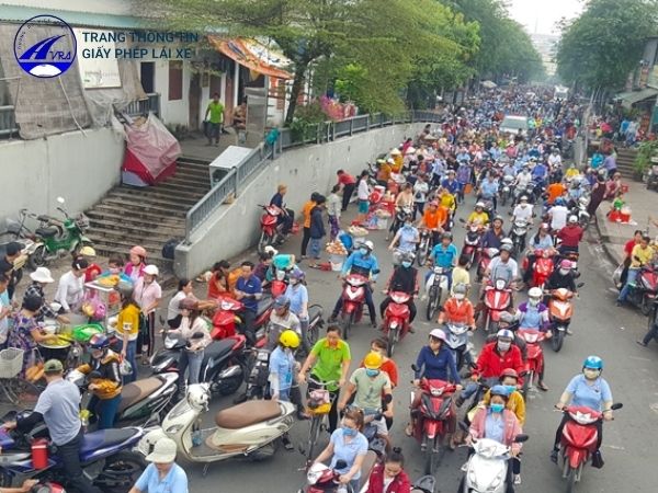 Do ý thức của người dân Do ý thức của người dân