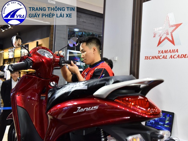 Đưa xe đi bảo dưỡng định kỳ Đưa xe đi bảo dưỡng định kỳ