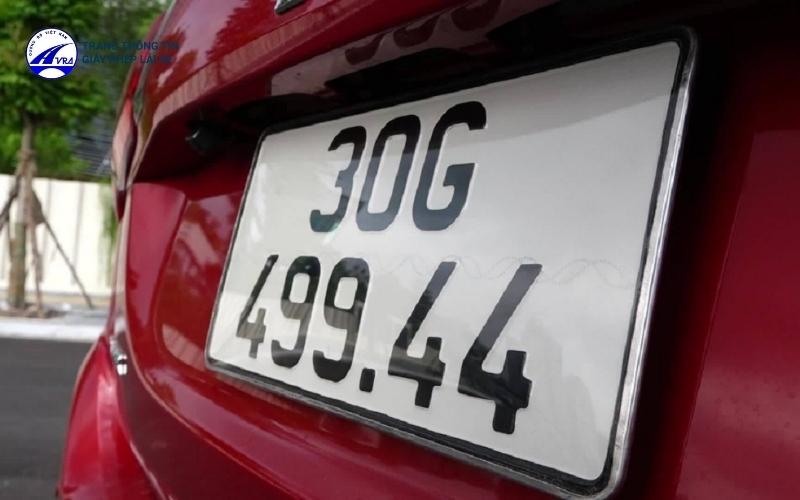 Biển số xe ô tô làm từ kim loại