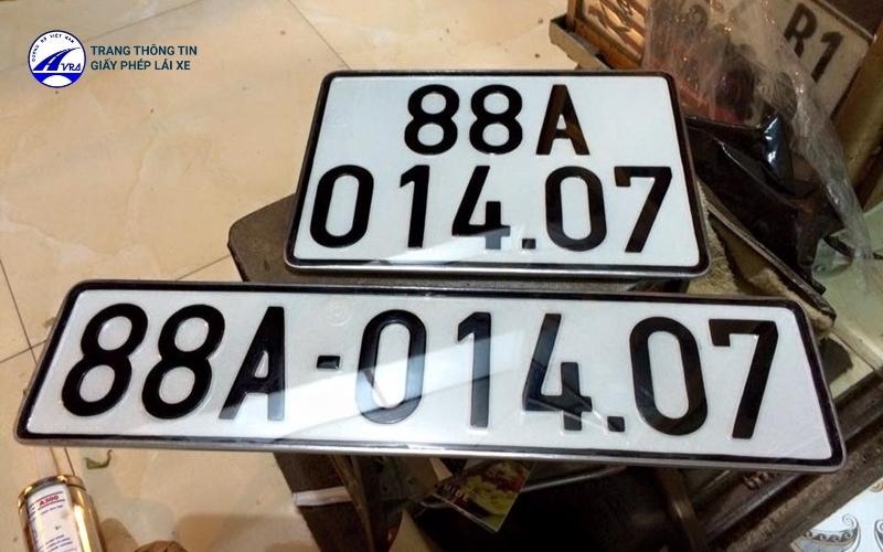 Khung biển số xe inox