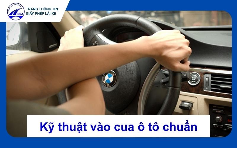 Kỹ thuật vào cua ô tô